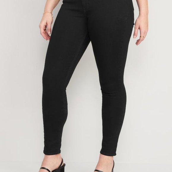 High-Waisted  Black Super-Skinny Jeans - Picture 4 of 12